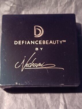 Defiance Beauty Bronzer